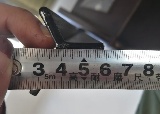 星のピケットの農場によって電流を通される塀はオーストラリア様式の熱い浸された電流を通された表面を掲示します
